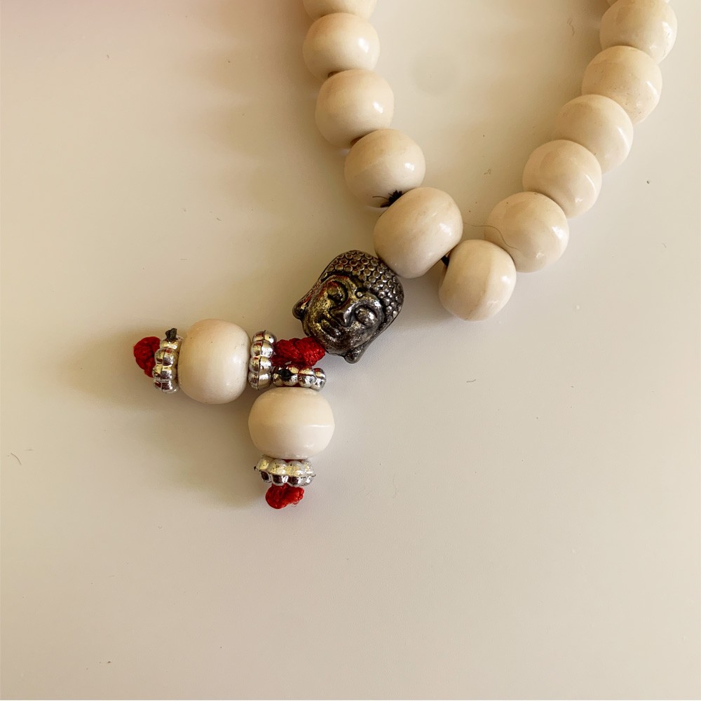 Tibetan Mala Bracelet with Turquoise Bead - White
